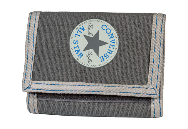 Кошелек Converse (конверс) Wallet Pro Game Tri-Fold серый &nbsp;Коллекция: Men's WalletМатериал: хлопок. &nbsp;Цвет: светло-серый. &nbsp;Размер: 12.7 x 9 x 0 (см).&nbsp; Бесплатная доставка при сумме заказа от 2000 рублей.
